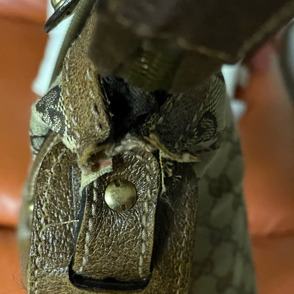 Authentic Brown Gucci Large Pelham Half Moon Shoulder Bag with Gold Studs - Picture 8 of 9